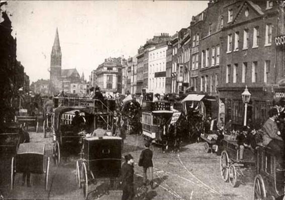 Whitechapel-High-Street-1890s-jack-the-ripper-7893574-567-398